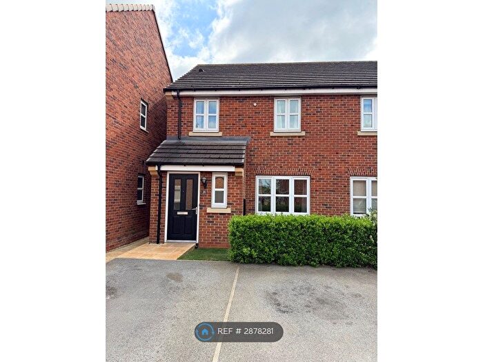 3 Bedroom Semi-Detached House To Rent In Badgers Holt, Doncaster, DN3