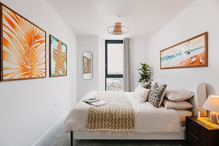 3 Bedroom Penthouse To Rent In Hove Central, Boulevard Place Hove, BN3