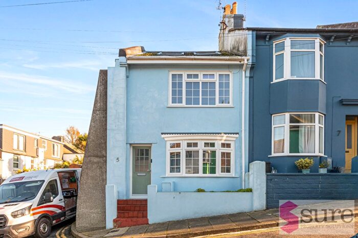 3 Bedroom End Of Terrace House For Sale In Cromwell Street, Brighton, East Sussex, BN2