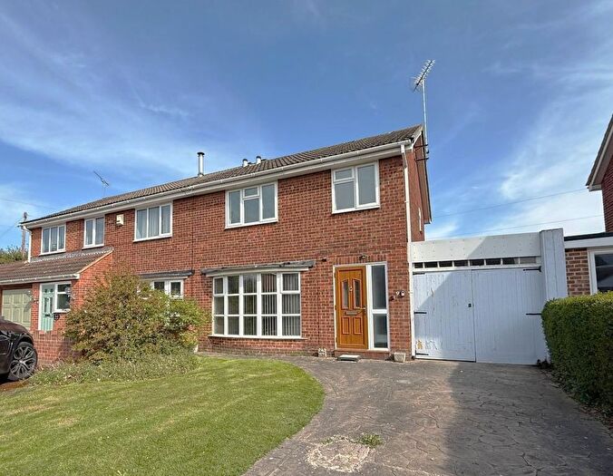 3 Bedroom Semi-Detached House To Rent In Pippin Close, Sittingbourne, ME10