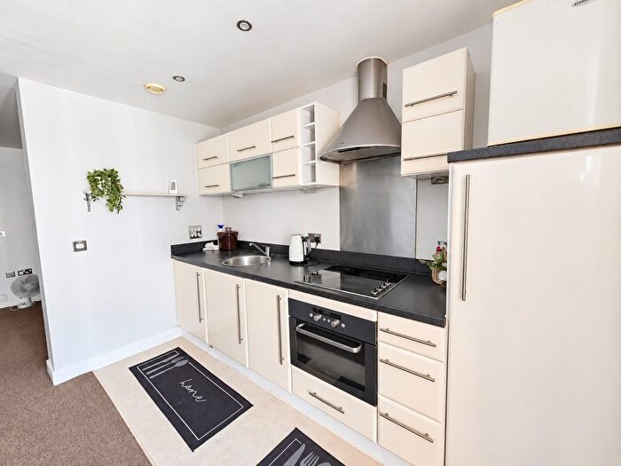 Studio To Rent In Lower Canal Walk, Southampton, SO14