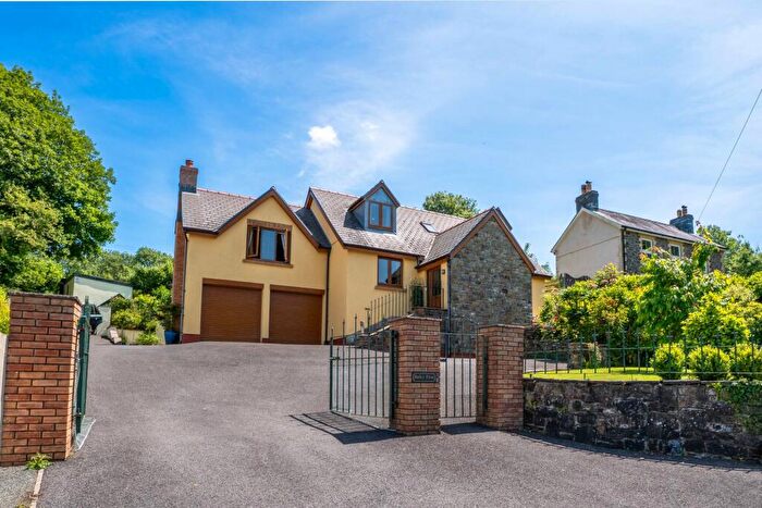 4 Bedroom Detached House For Sale In Ciffig, Whitland, SA34
