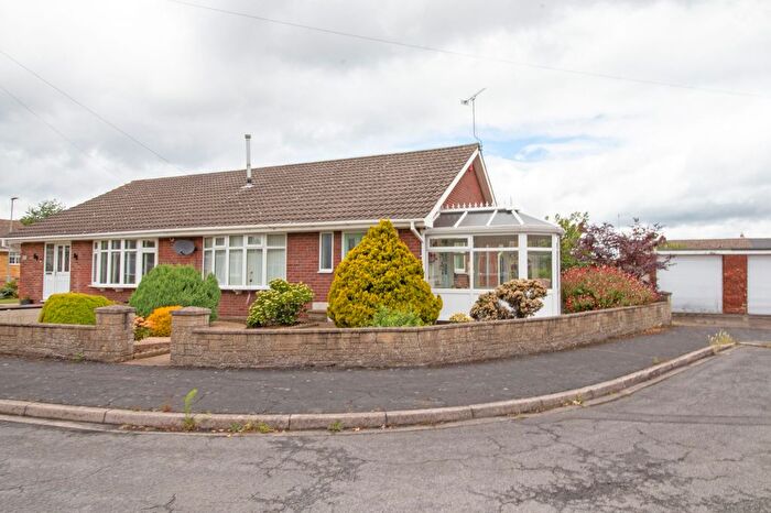 2 Bedroom Semi-Detached Bungalow For Sale In Fir Close, Scunthorpe, DN16