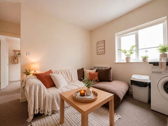 1 Bedroom Flat To Rent In Gold Street, Adamsdown, CF24