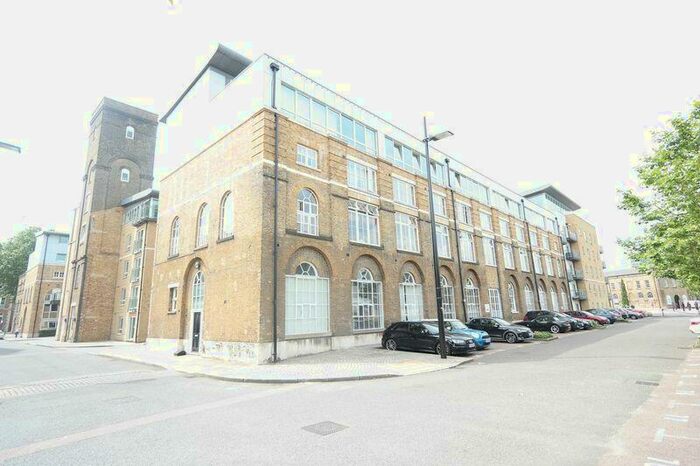 2 Bedroom Apartment To Rent In Hopton Road, Woolwich Arsenal, London, SE18