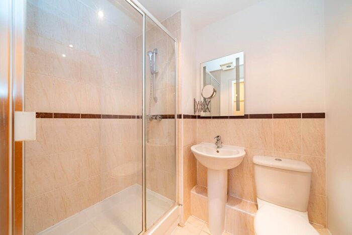 2 Bedroom Apartment To Rent In Brookfield House, Selden Hill, Hemel Hempstead, Hertfordshire, HP2