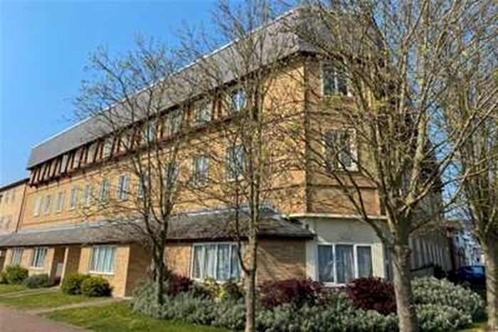 1 Bedroom Flat To Rent In Whitehill Road, Cambridge, CB5