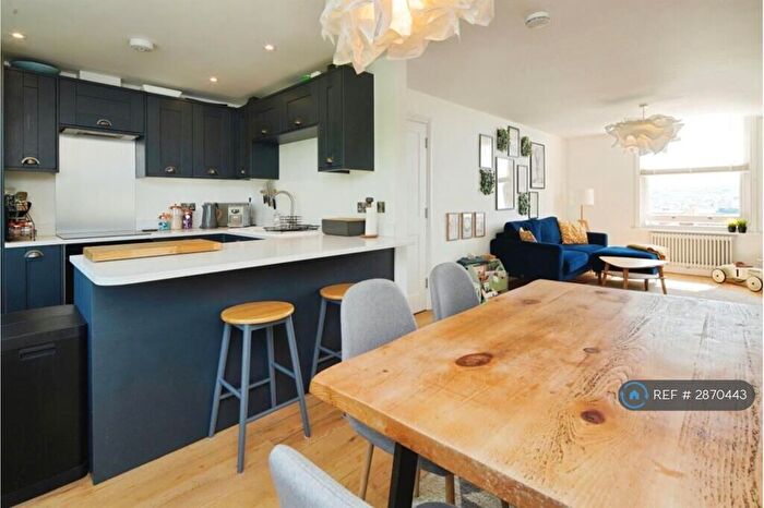 3 Bedroom Maisonette To Rent In Buckingham Road, Brighton, BN1