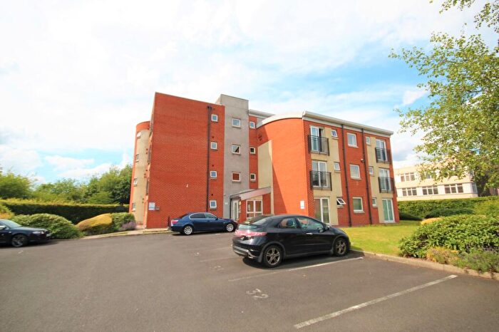 2 Bedroom Flat For Sale In Chester Road, Stretford, M32