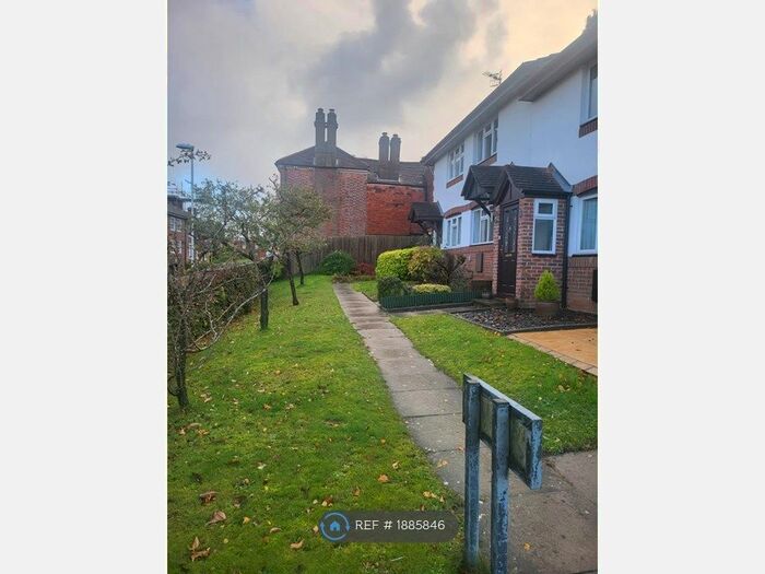 2 Bedroom Terraced House To Rent In Pavilion Way, East Grinstead, RH19