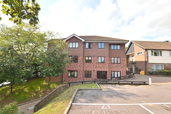 1 Bedroom Flat To Rent In - London Road, Redhill, RH1
