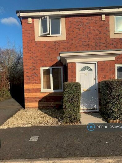 2 Bedroom End Of Terrace House To Rent In Velour Close, Salford, M3