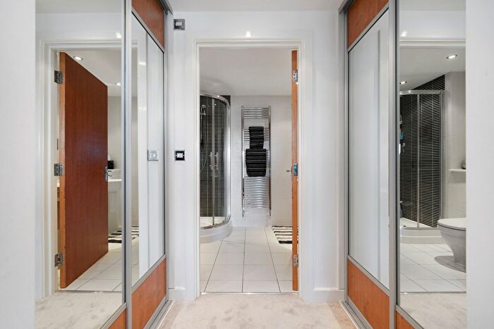 4 Bedroom Town House For Sale In Belmont Road, Gatley, SK8