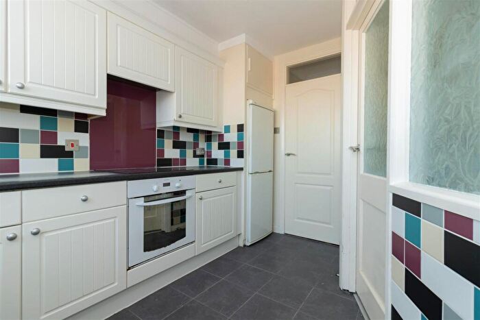 2 Bedroom Flat To Rent In Boundary Road, Worthing, BN11