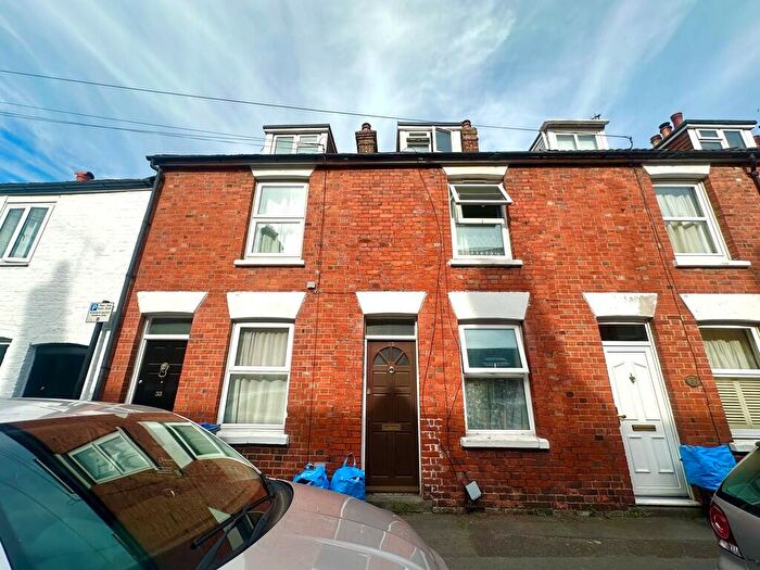 2 Bedroom Terraced House To Rent In Greencroft Street, Salisbury, SP1