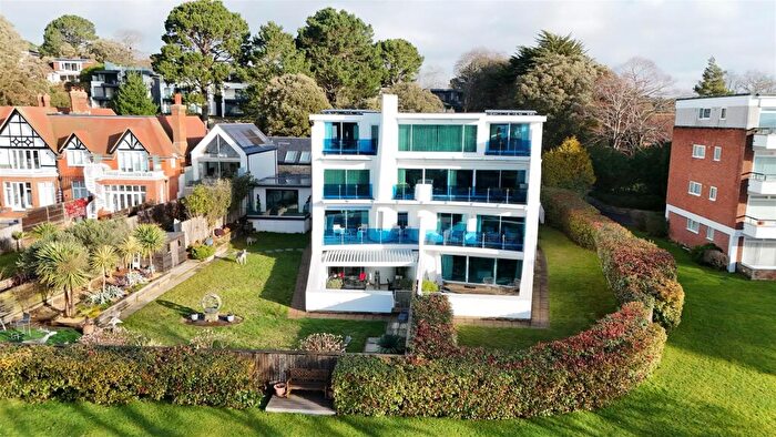 3 Bedroom Apartment For Sale In Alington Road, Evening Hill, BH14