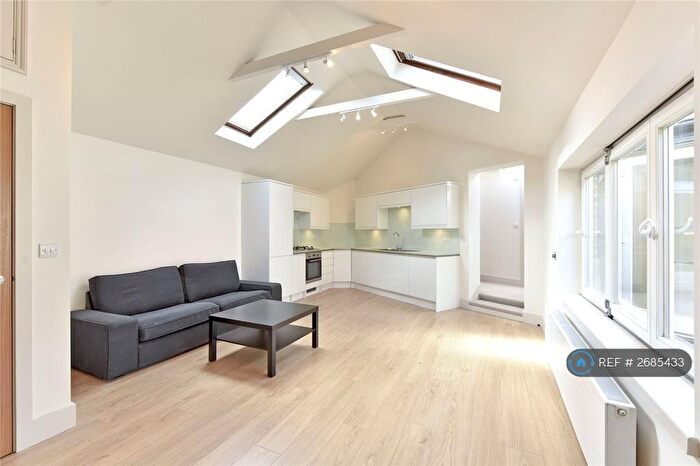 3 Bedroom Bungalow To Rent In Latchmere Road, London, SW11