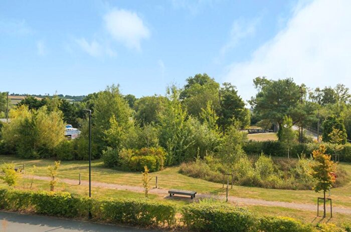 3 Bedroom House For Sale In Blumer Lock, Yalding, Maidstone, ME18