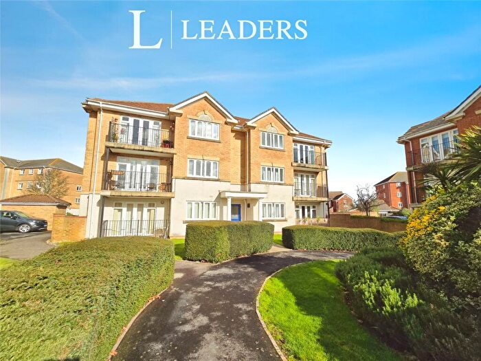 2 Bedroom Apartment For Sale In Fowey Court, Hayling Close, Gosport, PO12