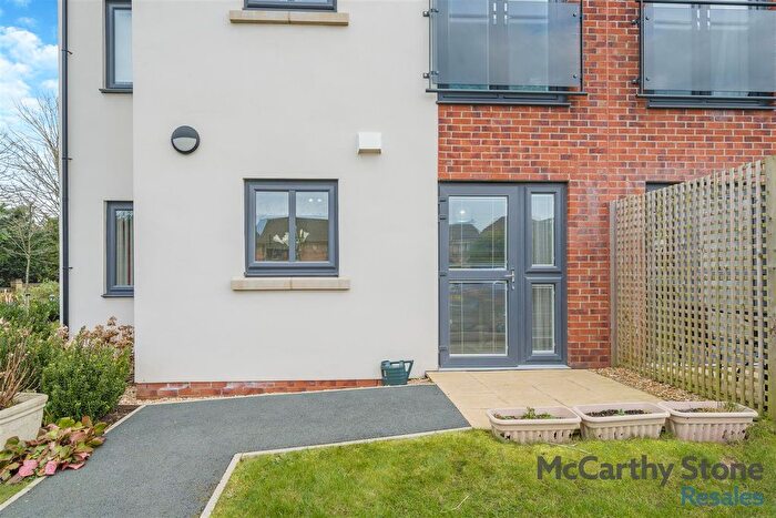 1 Bedroom Flat For Sale In Burlington Gardens, Leyland, PR25