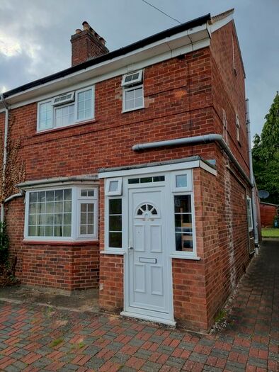 6 Bedroom Semi-Detached House To Rent In Valentia Road, Headington, OX3