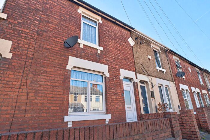 2 Bedroom Terraced House For Sale In Rodbourne Road, Swindon, Wiltshire, SN2