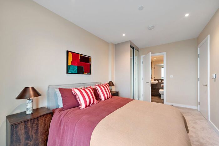 2 Bedroom Flat To Rent In Riverstone Heights, Reed Avenue, London, E3