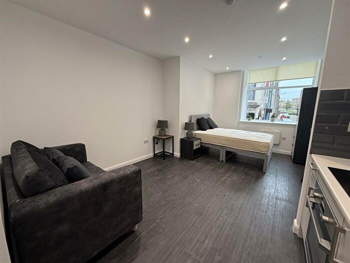 Apartment To Rent In Spectrum House, East Parade, Bradford, BD1