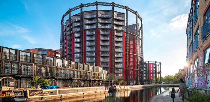 1 Bedroom Flat For Sale In The Westwood Building, Bethnal Green, E2