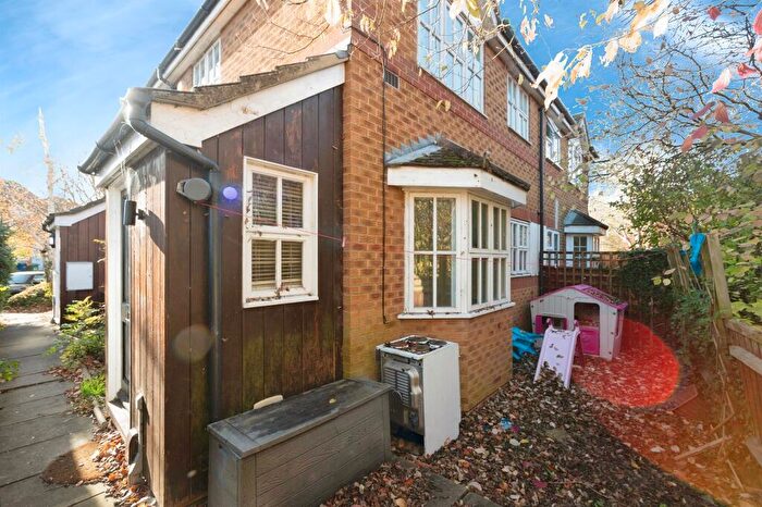 1 Bedroom End Of Terrace House For Sale In Dudley Close, Chafford Hundred, Grays, RM16