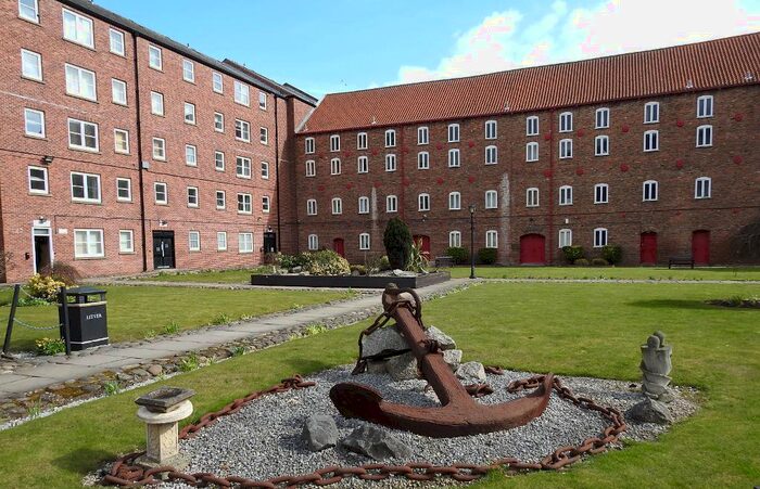 1 Bedroom Flat To Rent In Phoenix House, High Street HU1