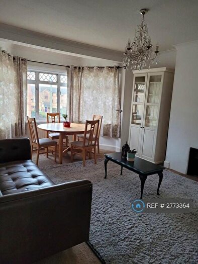 2 Bedroom Flat To Rent In Somerton Road, London, NW2