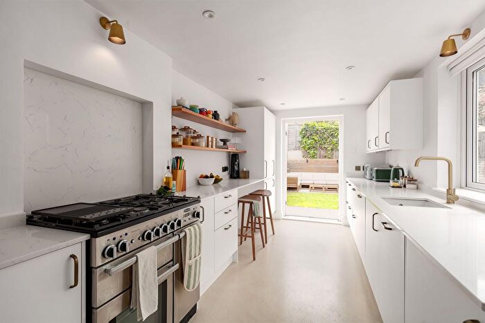 3 Bedroom Terraced House For Sale In Brocklehurst Street, London, SE14