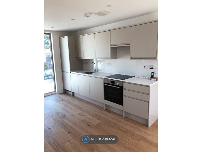 1 Bedroom Flat To Rent In Uxbridge Road, London, W7