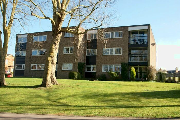 2 Bedroom Flat To Rent In Priory Court, Apton Road, Bishop's Stortford, CM23