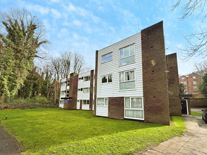 1 Bedroom Flat To Rent In Mayfield Road, Salford, Greater Manchester, M7