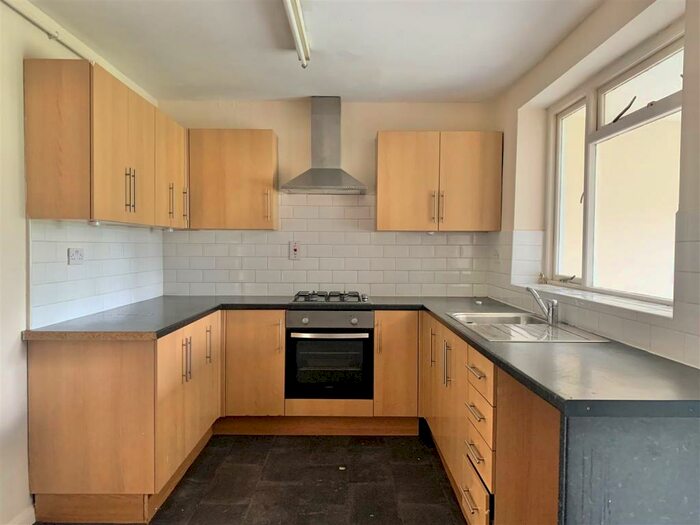 3 Bedroom House To Rent In Barnard Road, Enfield, EN1