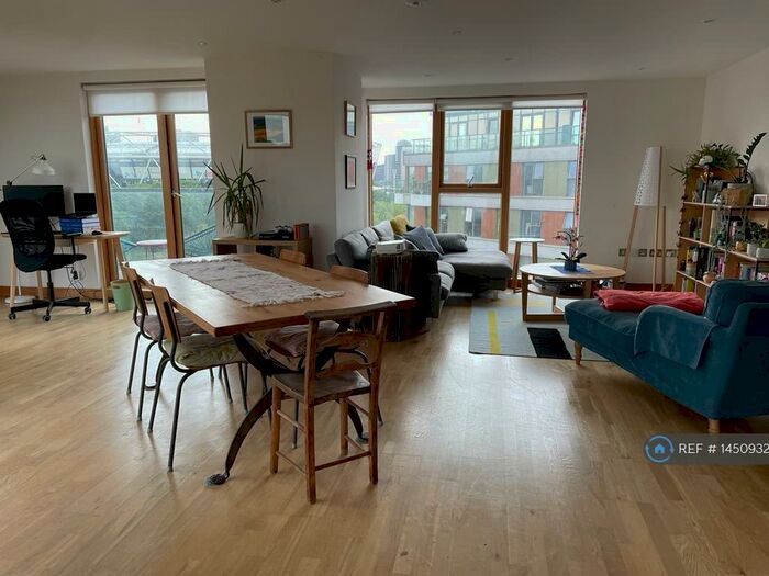 2 Bedroom Flat To Rent In Wick Lane, London, E3