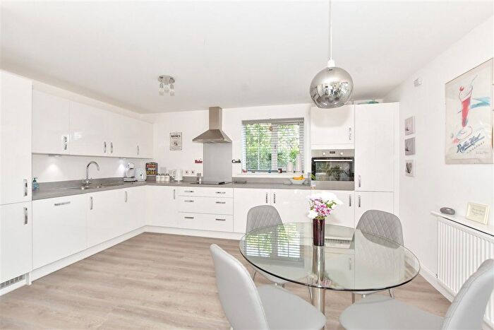 4 Bedroom Detached House For Sale In Quarry Way, Martello Lakes, Hythe, Kent, CT21