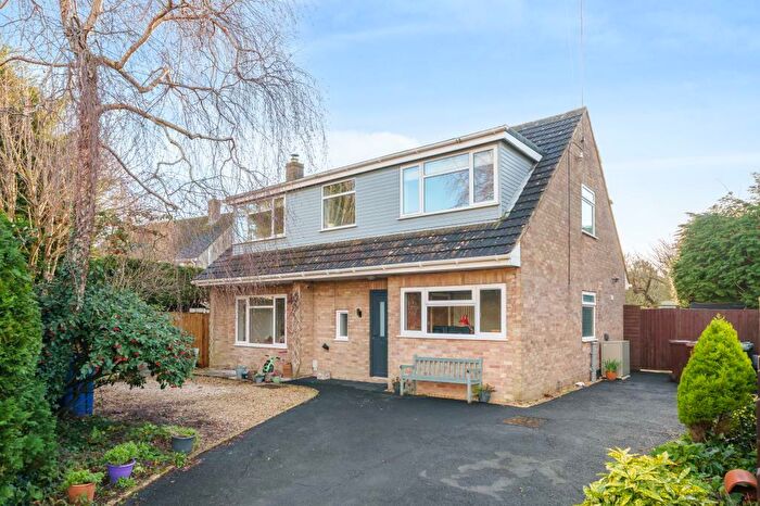 4 Bedroom Detached House To Rent In Knowle Lane, Weston-on-the-green, OX25