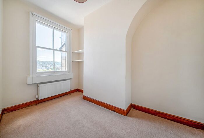 3 Bedroom Maisonette For Sale In London Street, Bath, Somerset, BA1