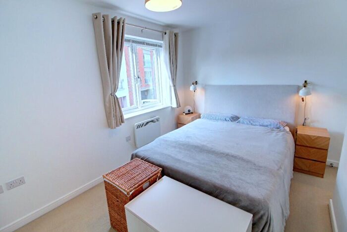 2 Bedroom Apartment To Rent In Worsdell Drive, Gateshead, Tyne And Wear, NE8