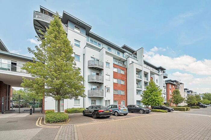 1 Bedroom Flat To Rent In Coxhill Way, Aylesbury, HP21