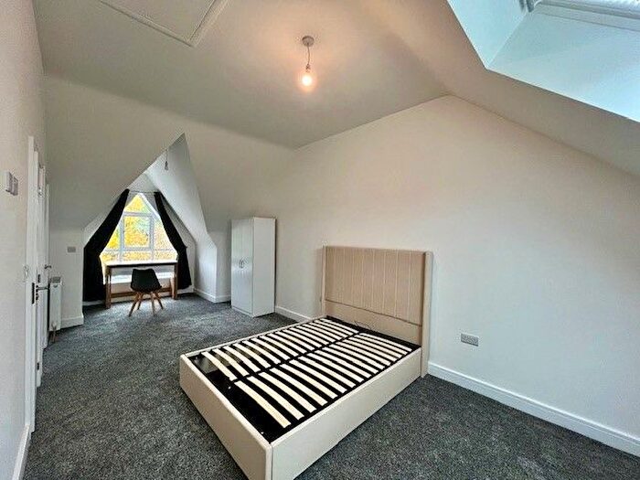 Property To Rent In Osbourne Gardens, Aylesbury, HP21
