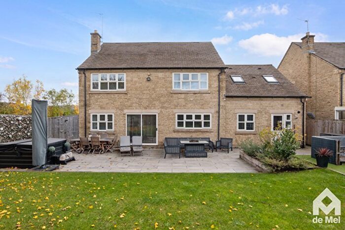 5 Bedroom Detached House For Sale In The Finches, Greet, Winchcombe, GL54