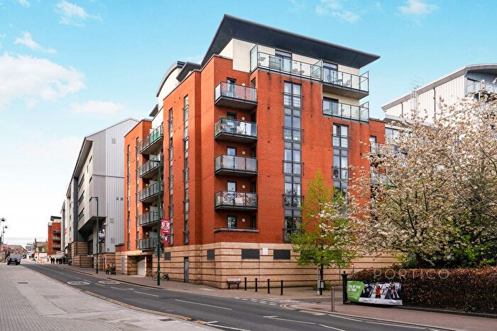 2 Bedroom Flat To Rent In Oliver Road, Oliver Road, London, E10