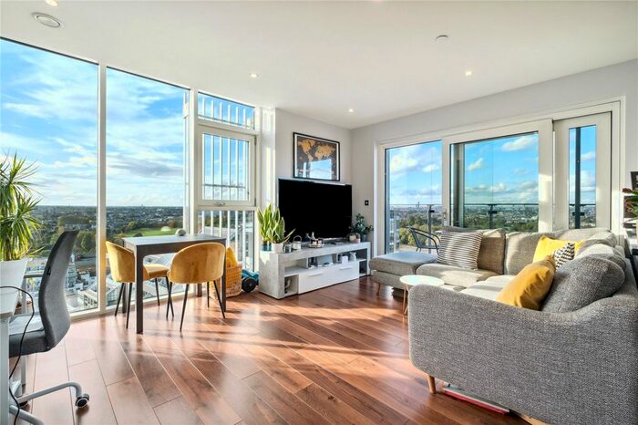 1 Bedroom Flat To Rent In Enterprise Way, Wandsworth, SW18