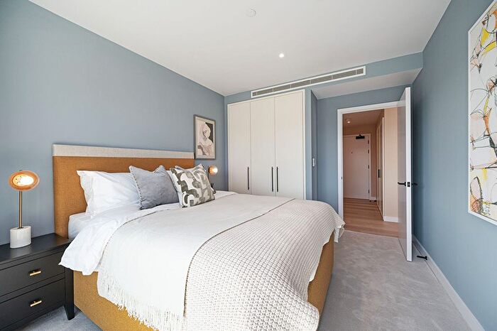 3 Bedroom Flat For Sale In Riverscape, Royal Docks, E16