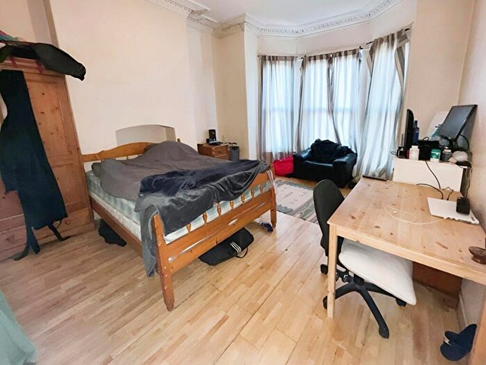 10 Bedroom Semi-Detached House To Rent In Norman Road, Fallowfield, M14