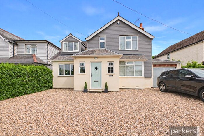 6 Bedroom Detached House For Sale In Chalkhouse Green, Reading, Oxfordshire, RG4